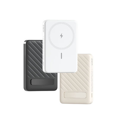 150 ग्राम चुंबकीय पावर बैंक प्रकार सी इनपुट हल्के पोर्टेबल चार्जर